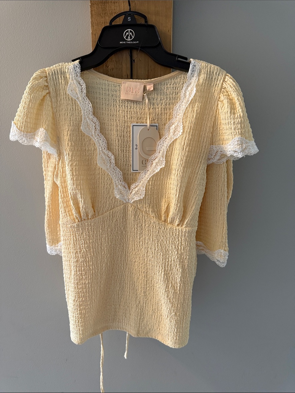 Adorable Yellow set w:Lace-Trim Smocked V-Neck Top, w/Matching Shorts, NWTs
